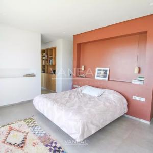 SOMPTUEUSE VILLA EN PREMIÈRE LIGNE DE GOLF À VENDRE