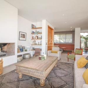 SOMPTUEUSE VILLA EN PREMIÈRE LIGNE DE GOLF À VENDRE