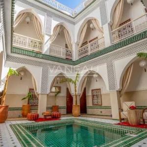 Magnifique riad maison d'hote de 10 chambres en médina