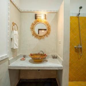 Magnifique riad maison d'hote de 10 chambres en médina