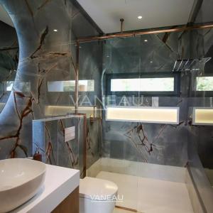 Superbe villa neuve au sein d'un golf reputé