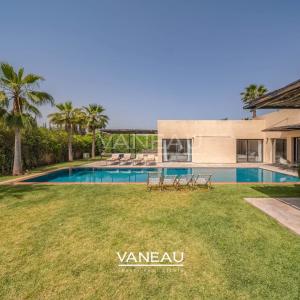 Villa de plain pied 4 suites Terrain 1460m2