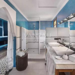 Maison d'hote  sur un hectare de terrain route de l'Ourika