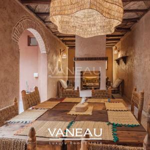 Magnifique Riad rénové avec bassin à la Kasbah