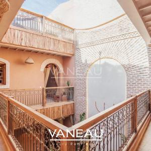 Magnifique Riad rénové avec bassin à la Kasbah