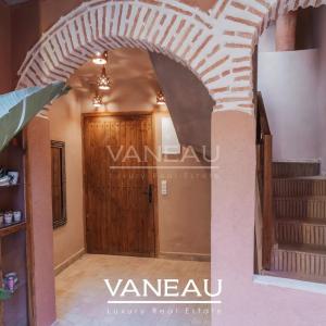 Magnifique Riad rénové avec bassin à la Kasbah
