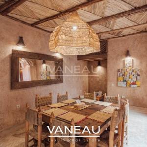 Magnifique Riad rénové avec bassin à la Kasbah