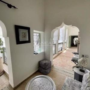 Riad d’exception – Grand patio avec piscine –