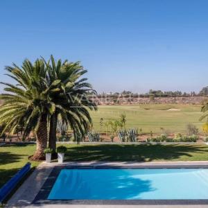 Magnifique villa front de golf