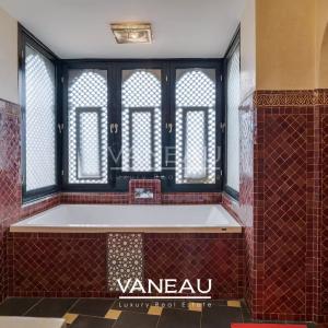 SUPERBE PALAIS MAISON D'HOTE SUR 1 HECTARE