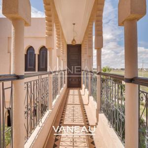 SUPERBE PALAIS MAISON D'HOTE SUR 1 HECTARE