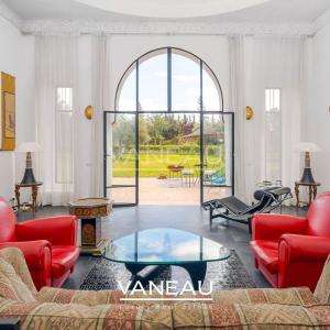 SUPERBE PALAIS MAISON D'HOTE SUR 1 HECTARE