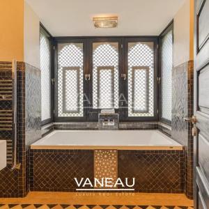 SUPERBE PALAIS MAISON D'HOTE SUR 1 HECTARE