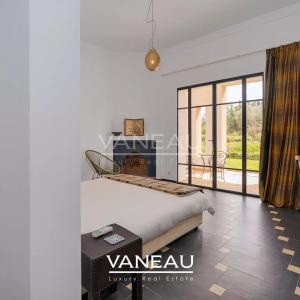 SUPERBE PALAIS MAISON D'HOTE SUR 1 HECTARE