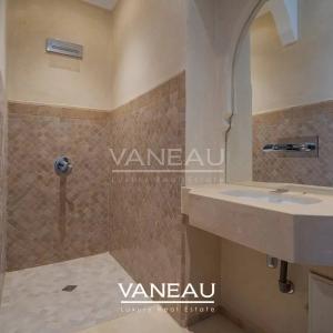 SUPERBE PALAIS MAISON D'HOTE SUR 1 HECTARE