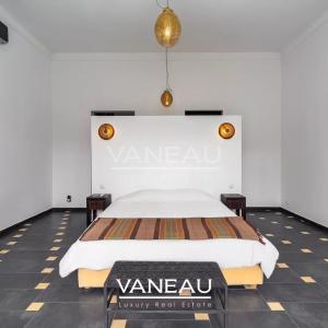 SUPERBE PALAIS MAISON D'HOTE SUR 1 HECTARE