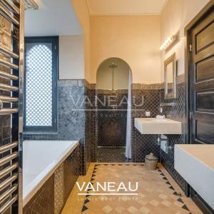 SUPERBE PALAIS MAISON D'HOTE SUR 1 HECTARE