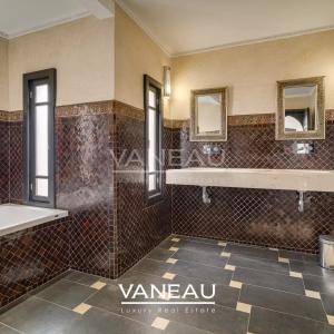 SUPERBE PALAIS MAISON D'HOTE SUR 1 HECTARE