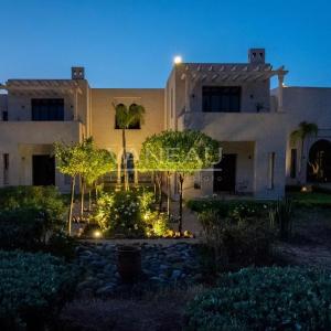 SUPERBE PALAIS MAISON D'HOTE SUR 1 HECTARE