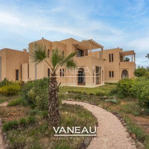 SUPERBE PALAIS MAISON D'HOTE SUR 1 HECTARE