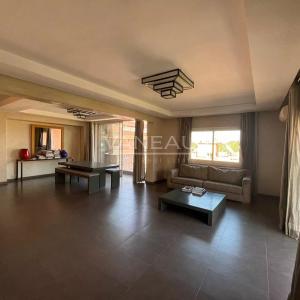 ***Appartement au cœur d'Hivernage***