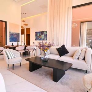 Villas de plain pied sur plan sur la route du barrage