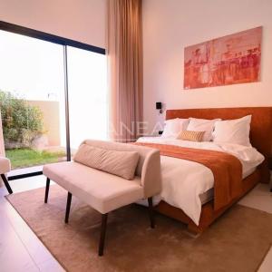 Villas de plain pied sur plan sur la route du barrage