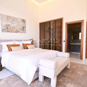 Villas de plain pied sur plan sur la route du barrage