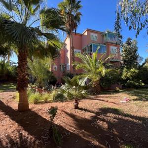 Grand appartement en duplex de trois chambres à la Palmeraie