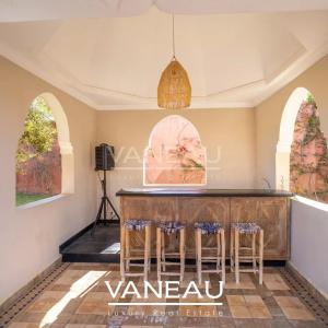 Propriété 1 hectar, 8 chambres avec VNA