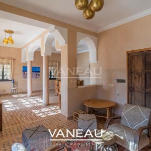 Propriété 1 hectar, 8 chambres avec VNA