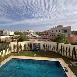 ****Villa de 150m² avec piscine***