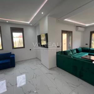 ****Villa de 150m² avec piscine***