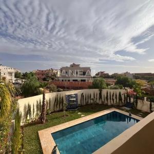 ****Villa de 150m² avec piscine***