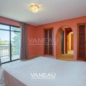 Belle villa en première ligne de golf