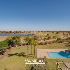 Belle villa en première ligne de golf