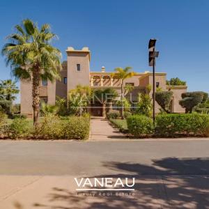 Belle villa en première ligne de golf