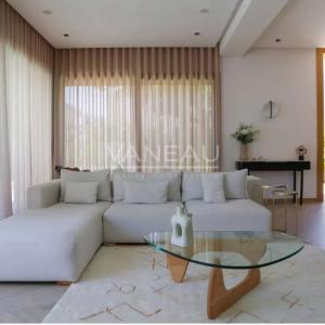 ***Superbe villa sur Golf à 25 minutes du centre***