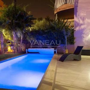 ***Duplex avec piscine privée au coeur de l'Hivernage***