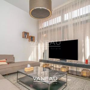 Villa contemporaine en deuxième ligne de Golf