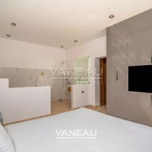 Villa contemporaine en deuxième ligne de Golf