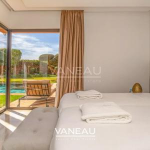 Villa contemporaine en deuxième ligne de Golf