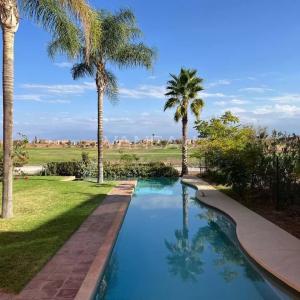 Villa front de front de golf  vue sur Atlas.