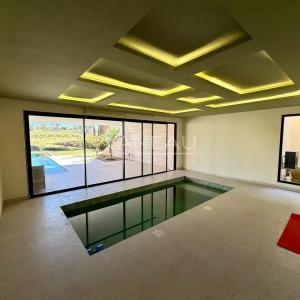 Villa au coeur d'un prestigieux golf