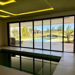 Villa au coeur d'un prestigieux golf