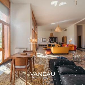 *** Maison avec un terrain de 4 hectares***