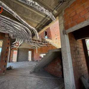Beau projet de villa à terminer Amelkis 3
