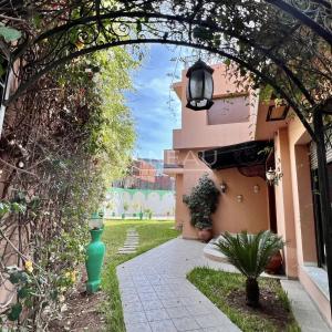 Magnifique maison de maître à Vendre à 10 min du centre ville