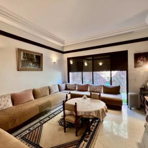 Magnifique maison de maître à Vendre à 10 min du centre ville