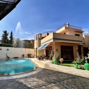 Magnifique maison de maître à Vendre à 10 min du centre ville